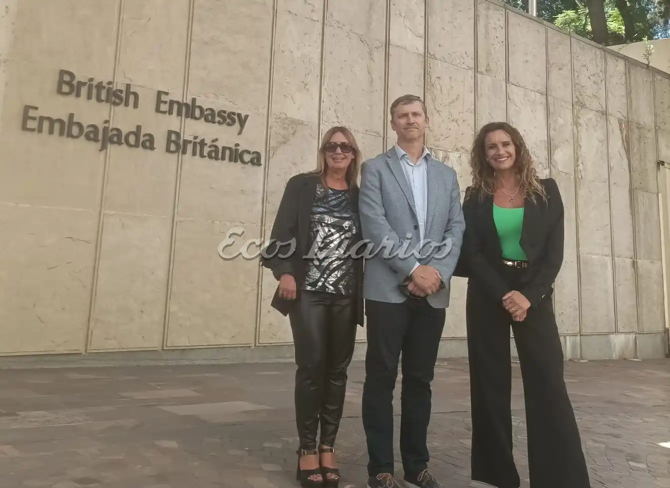 Ana Clara Issin, Fabián Loiza y Laura Bulesevich