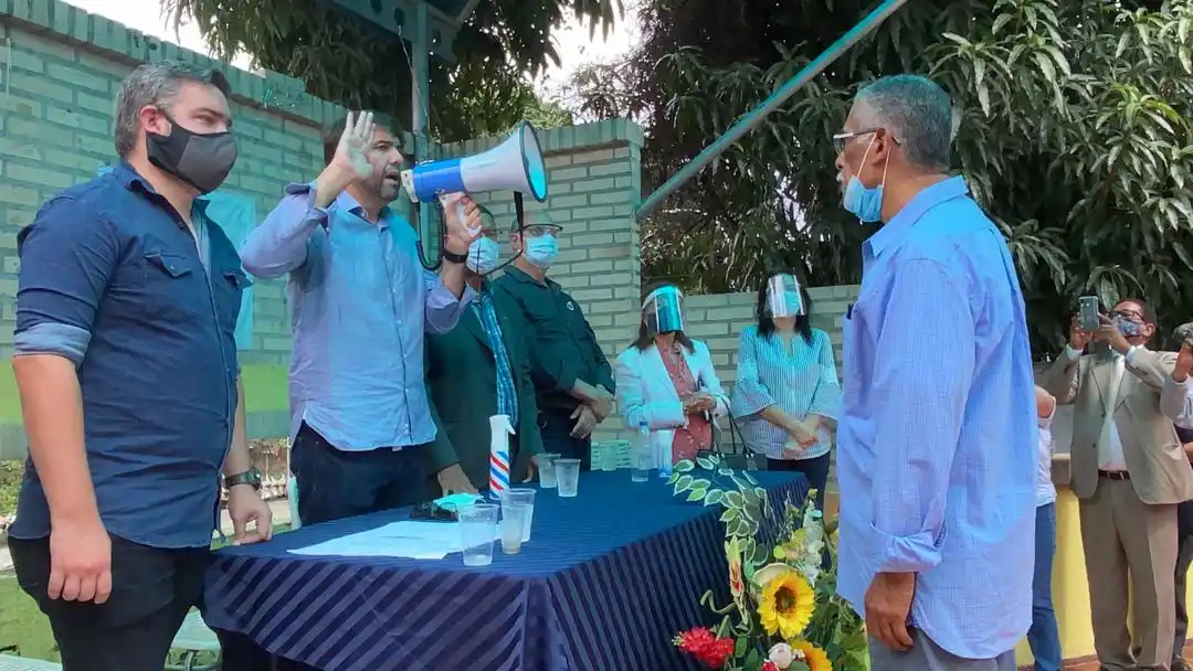 Acción Democrática juramenta al nuevo secretario general del CES Caracas