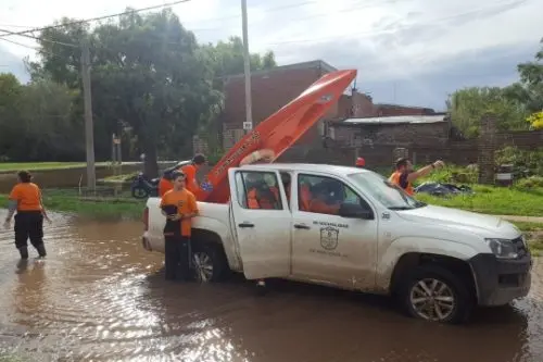 Tras el temporal, aún hay más de 1.200 evacuados en seis distritos bonaerenses