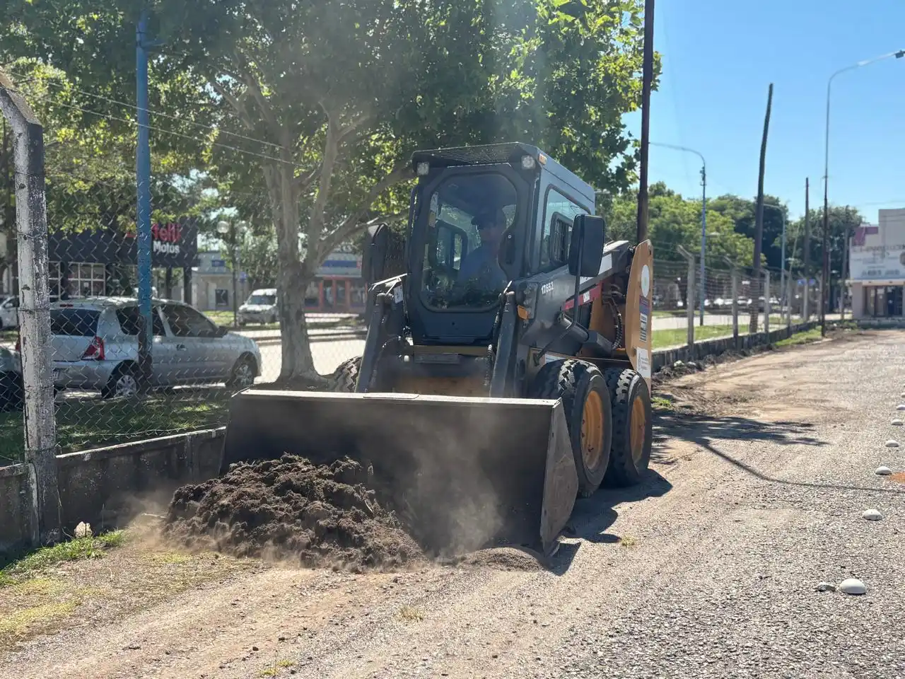 Realizan tareas en el Predio de la Flor