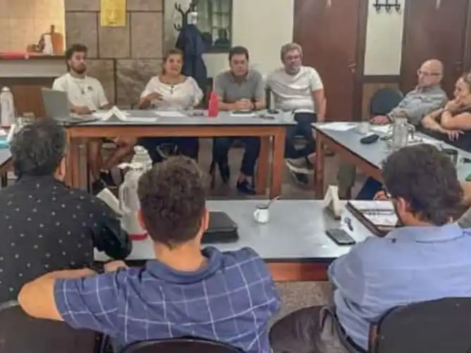 Imágenes de la Comisión Directiva de AEFIP.