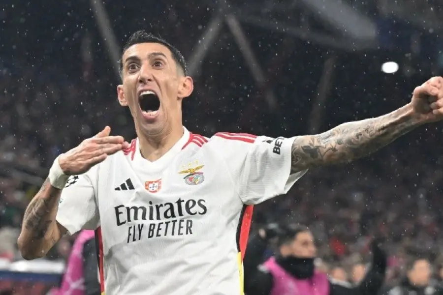 Golazo olímpico y asistencia de Ángel Di María para clasificar a Benfica a la Europa League