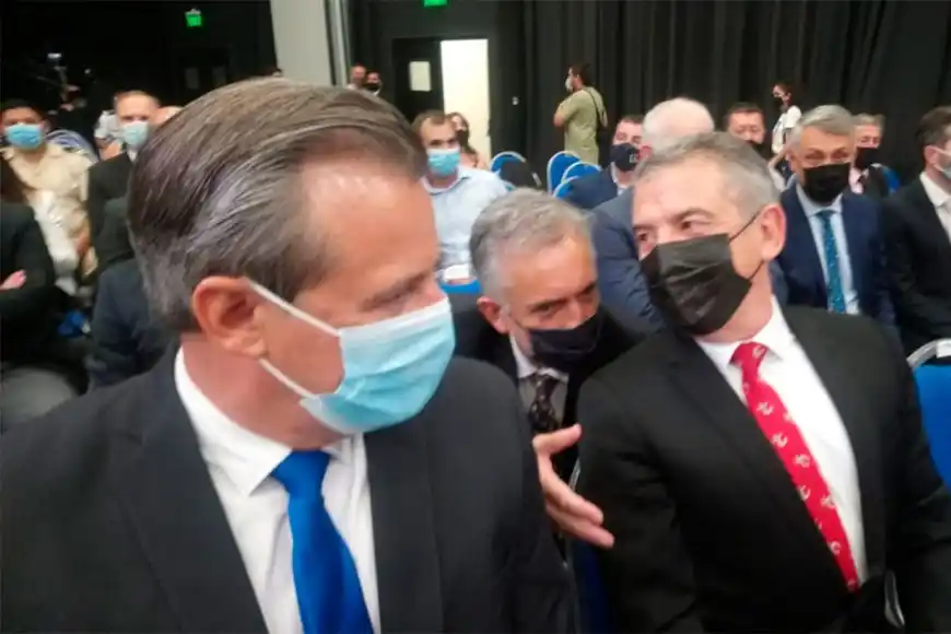 Urribarri estuvo presente en el acto de apertura de las sesiones de la legislatura entrerriana