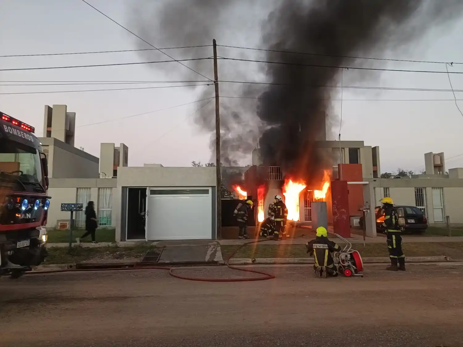 "Gracias a Dios todos estamos sanos y salvos", destacó la dueña de la vivienda.