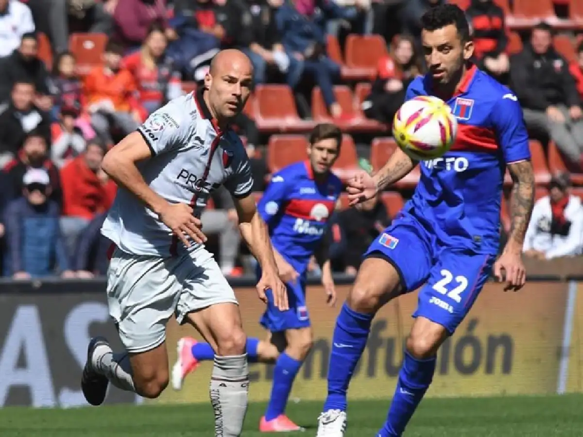 Colón y Tigre igualaron tras un segundo tiempo electrizante