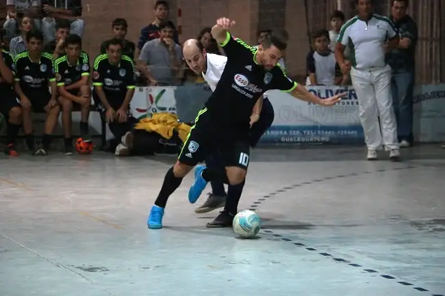 Se juega una nueva fecha del Torneo Anual de Futsal