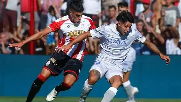 Godoy Cruz venció a Barracas Central  en el arranque