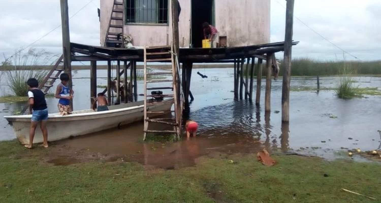 La creciente superó los 3 metros en el puerto local