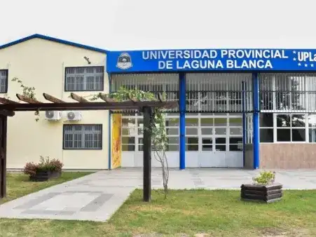 UPLaB: Cuatro años transformando realidades con la primera generación de universitarios