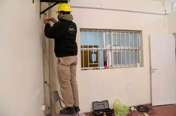 Invierten más de $12 millones en reparación de escuelas provinciales