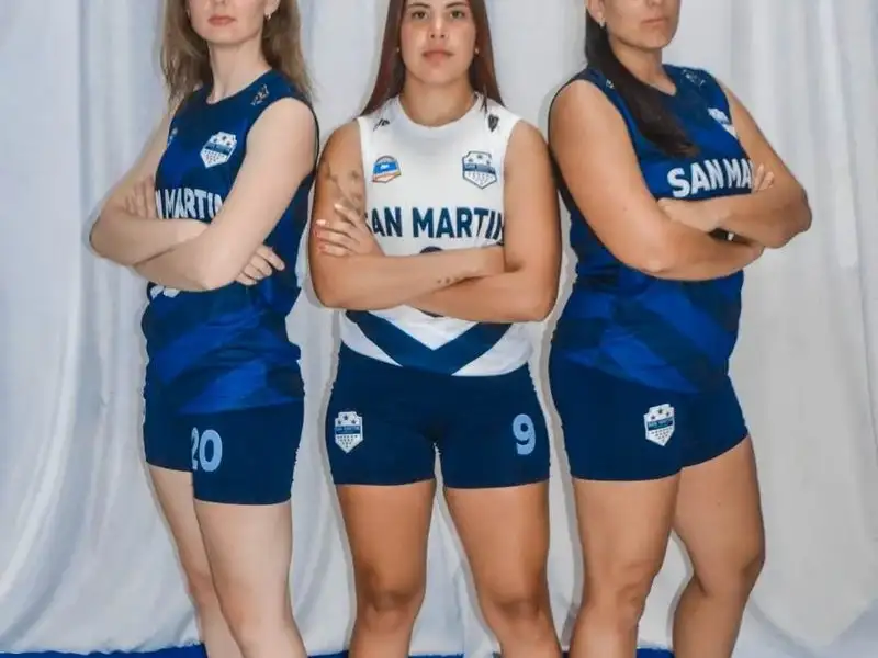 San Martín presentó plantel,
staff técnico e indumentaria