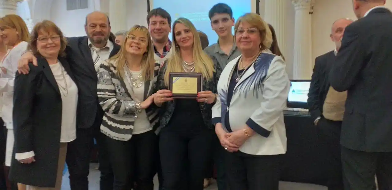 Attonaty representó a Entre Ríos junto a otros docentes "ilustres"