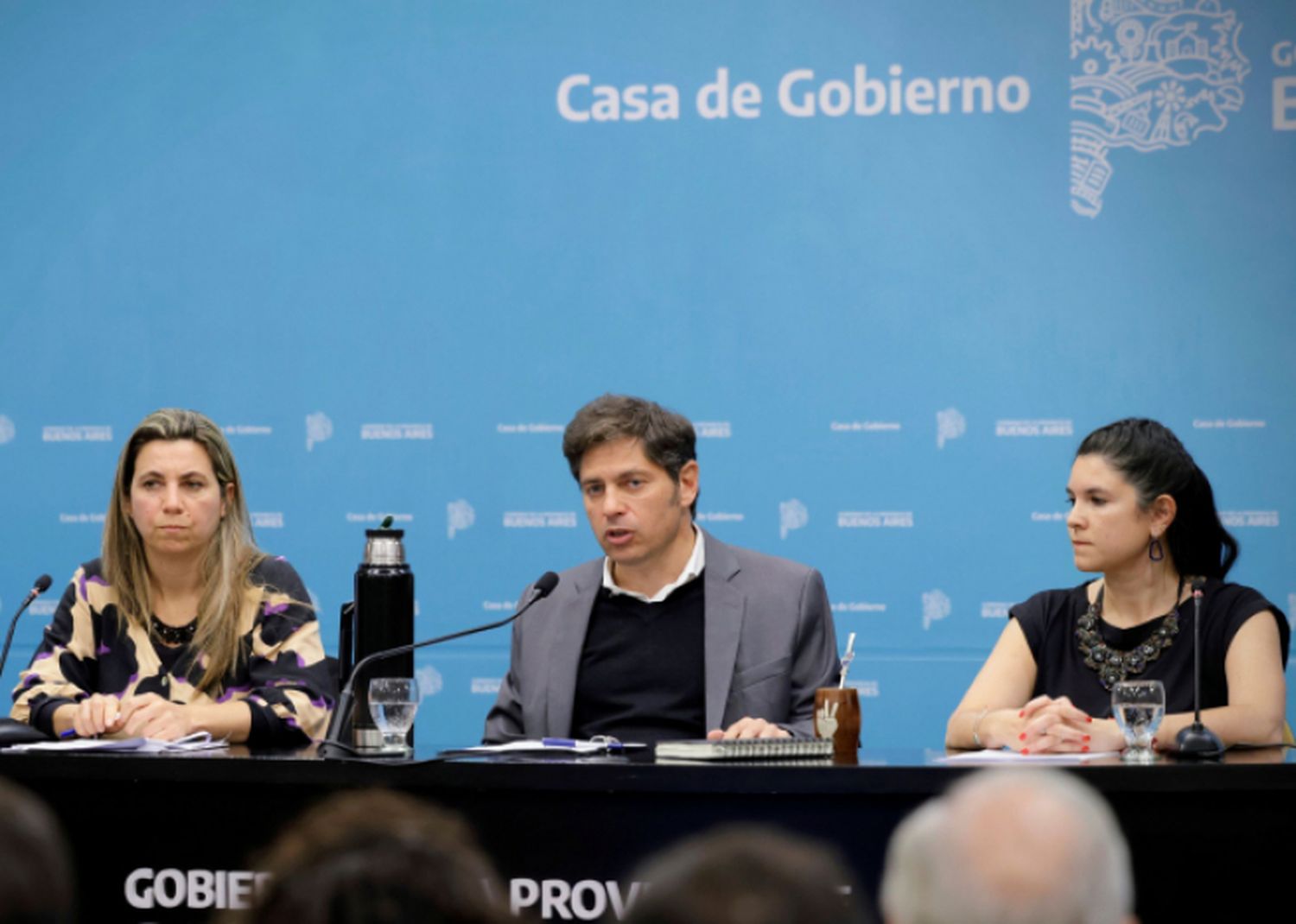 "Estamos aquí para acompañar y fortalecer los cuidados con respuestas más solidarias y humanas", aseguró el gobernador.