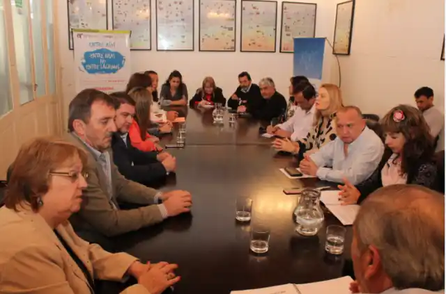 El gobierno ofreció un 6% en la paritaria y ahora definen los docentes en Asamblea