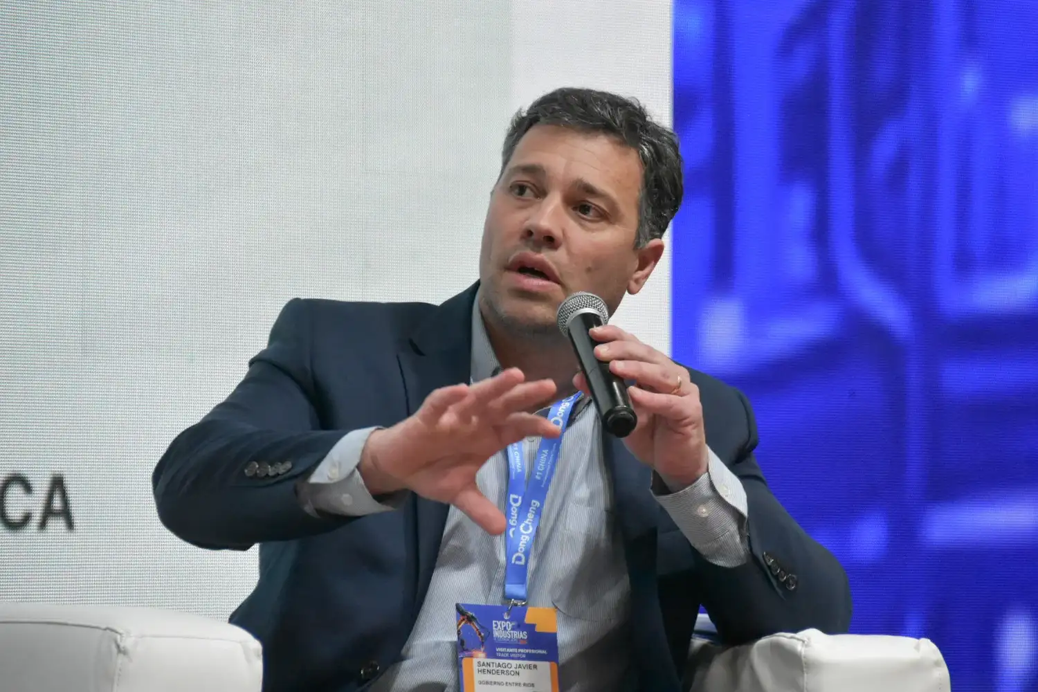 Santiago Henderson