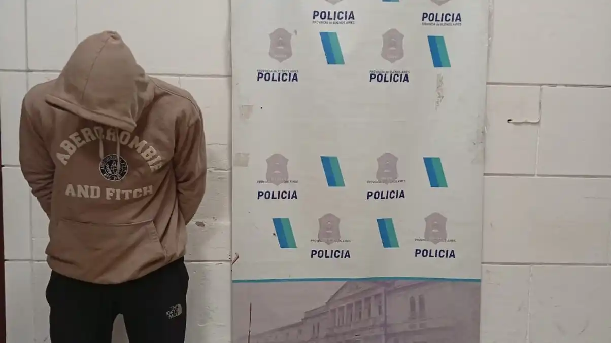 Un hombre de 32 años fue aprehendido este sábado por la tarde en el marco de una investigación por el robo agravado de un automóvil