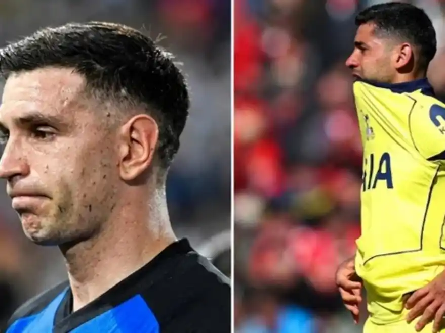 El "Dibu" y el "Cuti" , lesionados éste fin de semana  en al Premier League y a la espera de los resultados de los estudios.