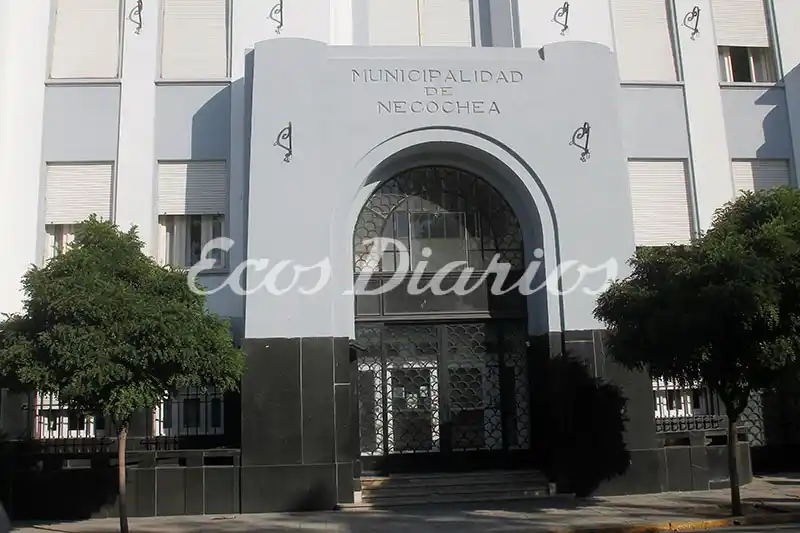 Sin banderas en reparticiones públicas