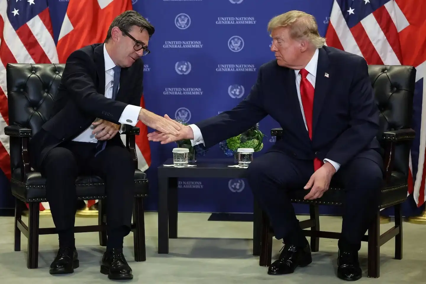 Trump y el primer ministro del Reino Unido mantuvieron una reunión y hablaron sobre el conflicto por Malvinas