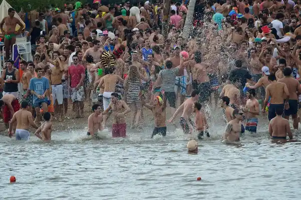 El Municipio y las playas coordinan acciones para la temporada 