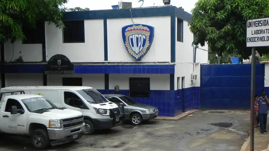 DE TERROR: Una mujer y su marido estrangularon a la comadre para robarle 400 dólares en Valencia