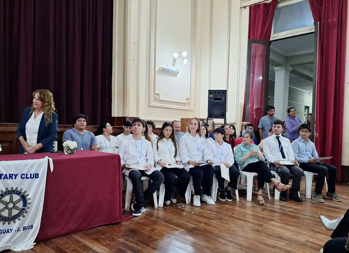 Rotary realizó la entrega de medallas al “Mejo compañero”