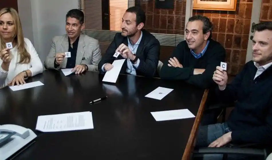 A instantes del debate de los principales candidatos a concejal