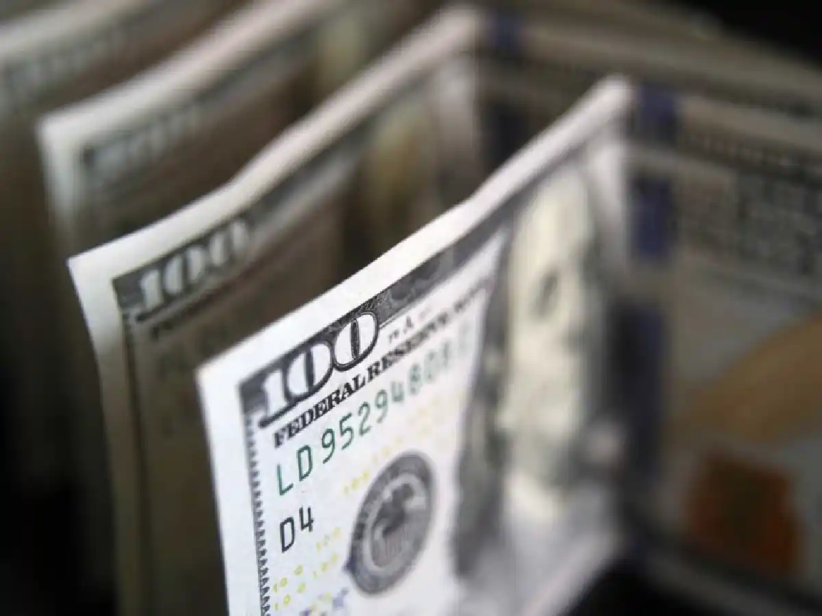 El dólar blue sigue subiendo y alcanza un nuevo récord: $218