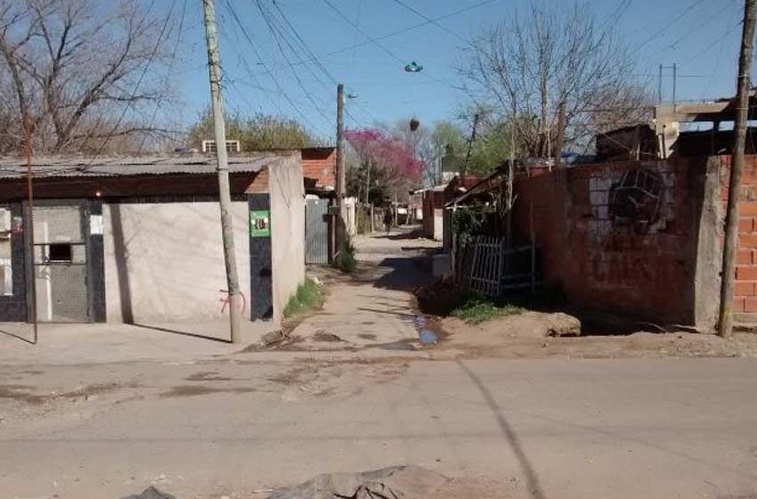 Avanza el coronavirus en las villas porteñas: cómo se trabaja en Rosario para evitar que se replique la situación