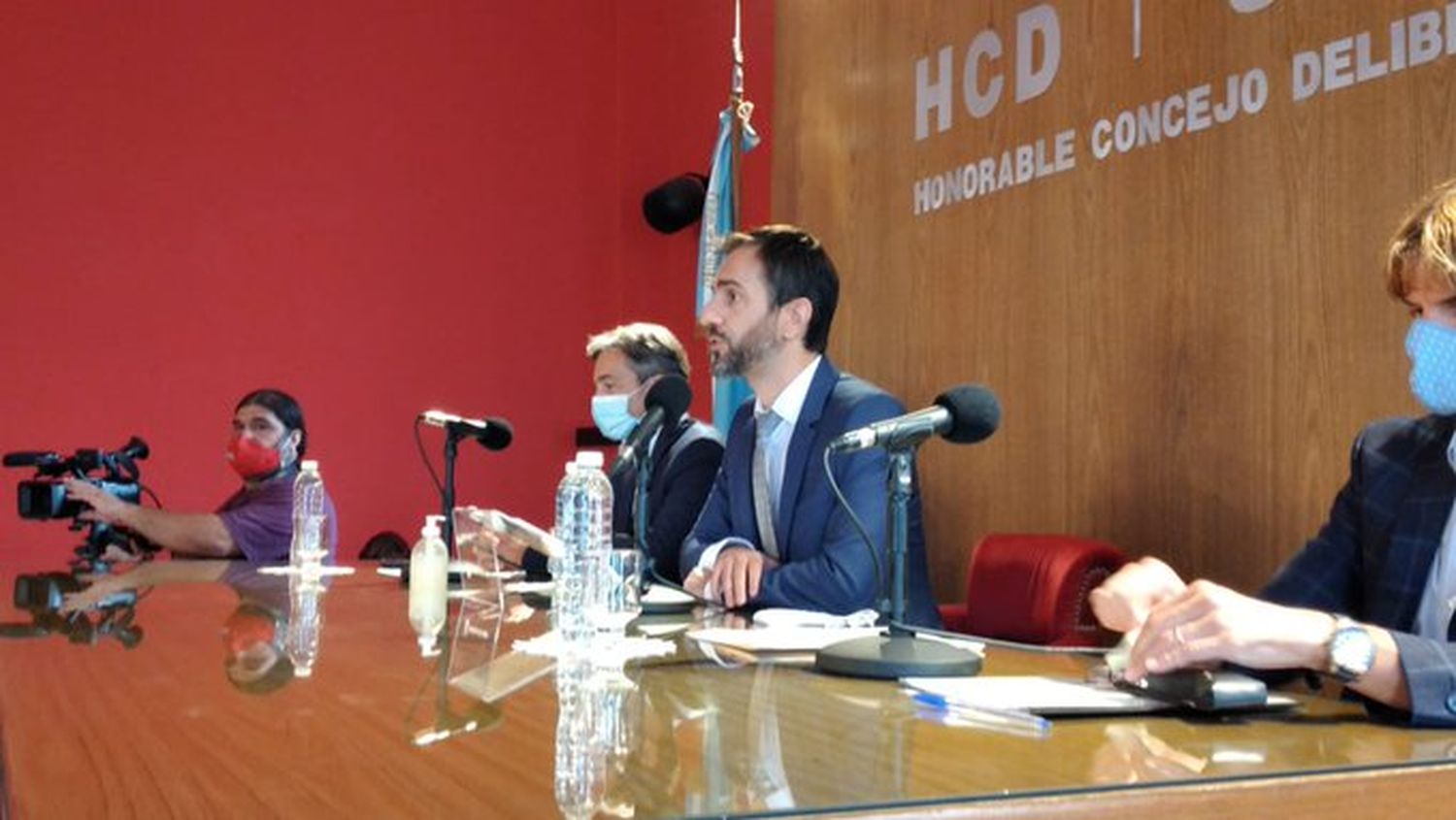 Intendente de Junín apuntó a Kicillof por "entregar" el plan de vacunación a La Cámpora: "Señor, esto está mal"