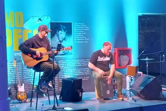 Otra noche de Suena Complejo en el Viejo Mercado