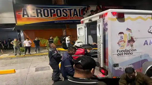 ARDEN VARIOS LOCALES en Barquisimeto: funcionarios de rescate investigan la causa del siniestro