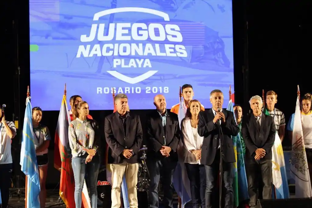 Se pusieron en marcha los Juegos Nacionales de Playa en Rosario