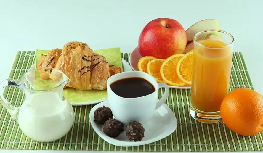 Por qué desayunar poco o nada es muy peligroso