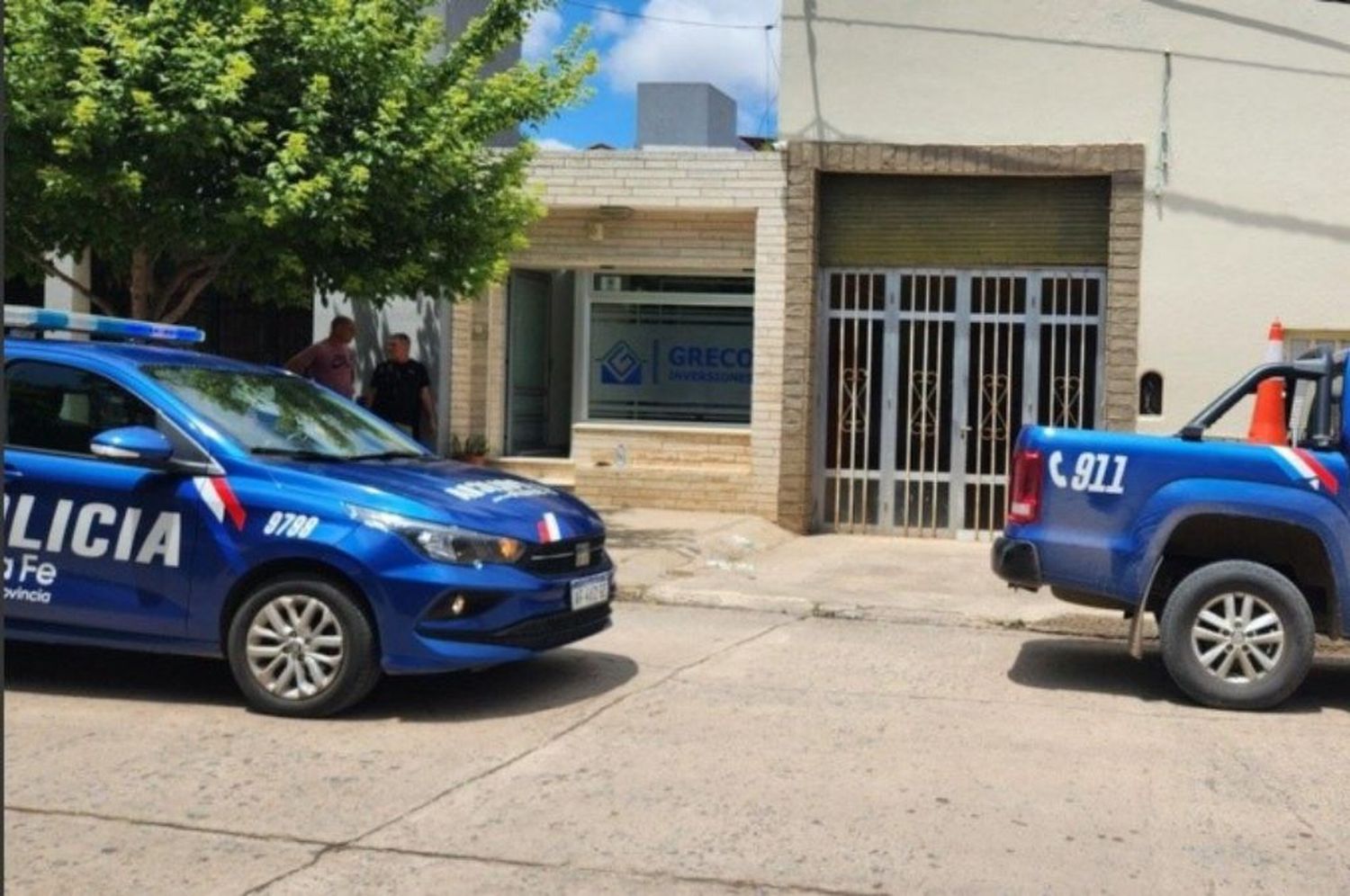 Violento robo en una inmobiliaria de San José de la Esquina: entraron a los tiros e hirieron al dueño