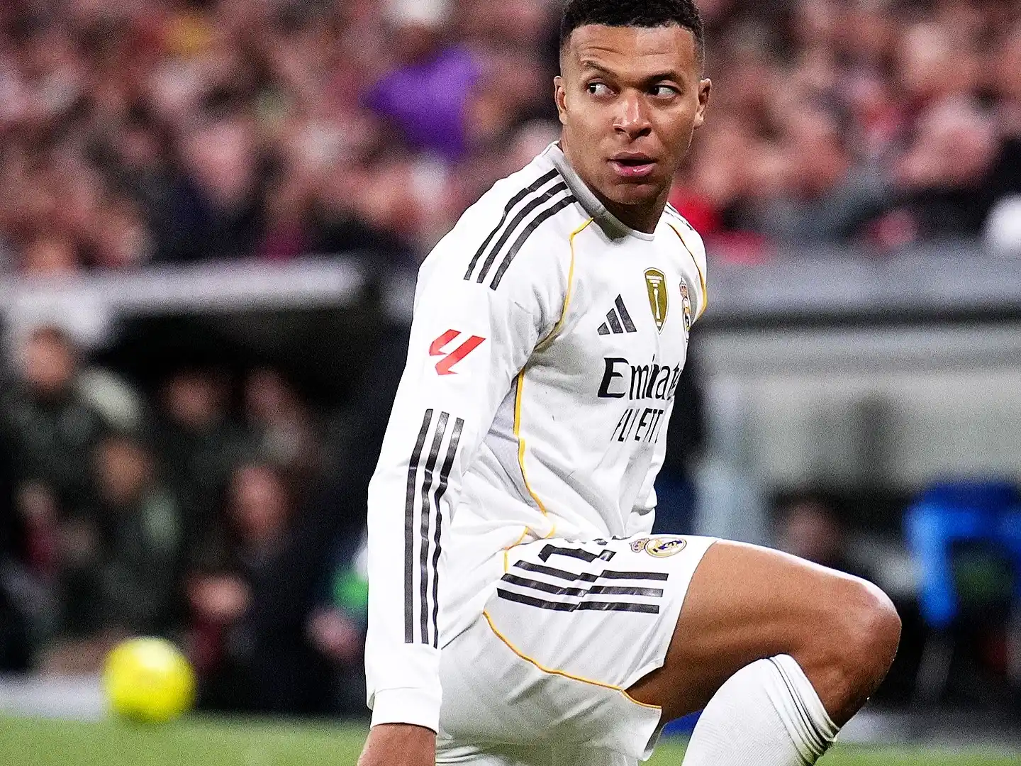 Le habrían realizados estudios a Mbappé en la rodilla equivocada en Madrid.