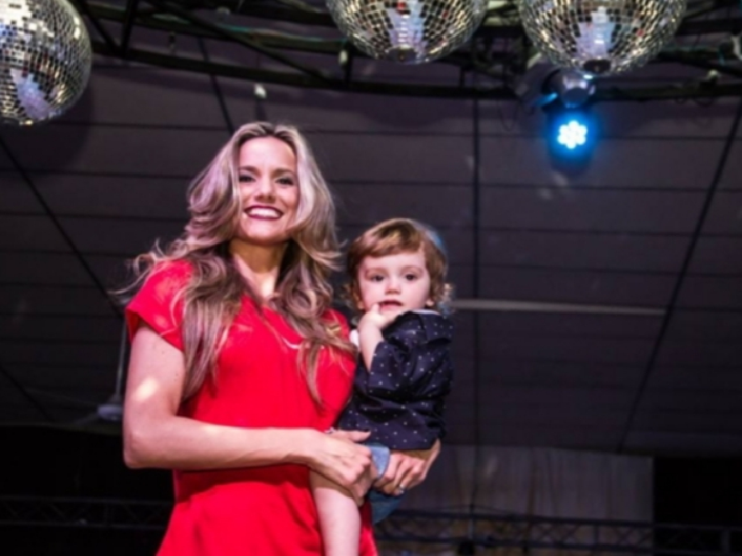 “La Dante” realiza su tradicional desfile de moda en el Superdomo