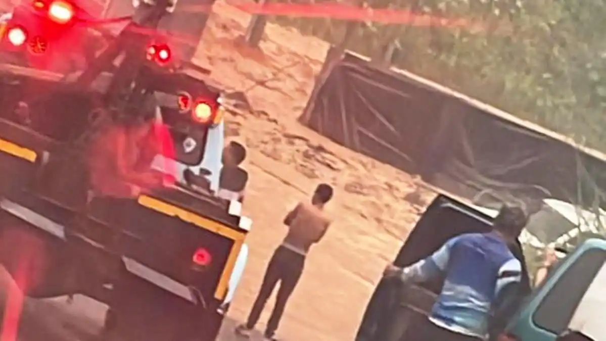 LLUVIAS COLAPSAN CARACAS: motorizado es arrastrado por desbordamiento de quebrada (VIDEO)