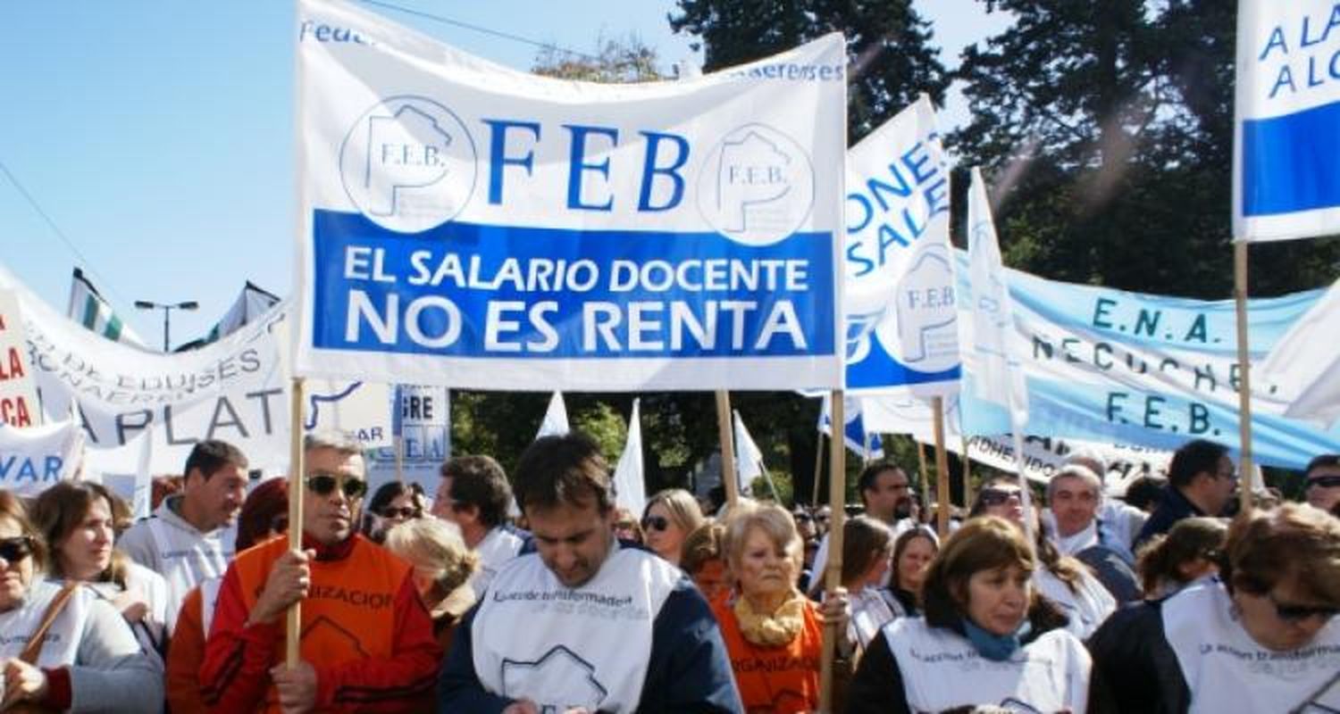 FEB advirtió que irá al paro si la Provincia no paga los salarios a docentes que no cobraron