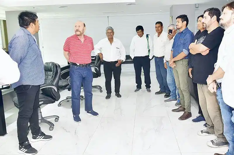 Insfrán se reunió con referentes 
de comunidades beneficiadas