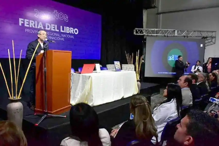 Luego de dos años de pandemia, comenzó 
la Feria del Libro de manera presencial