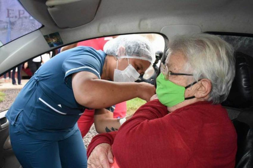 Coronavirus: en el sureste provincial se desplegó un amplio operativo de inoculación