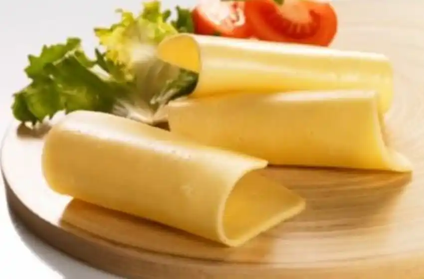 Alerta sanitaria en la provincia sobre un queso que prohibieron su comercialización