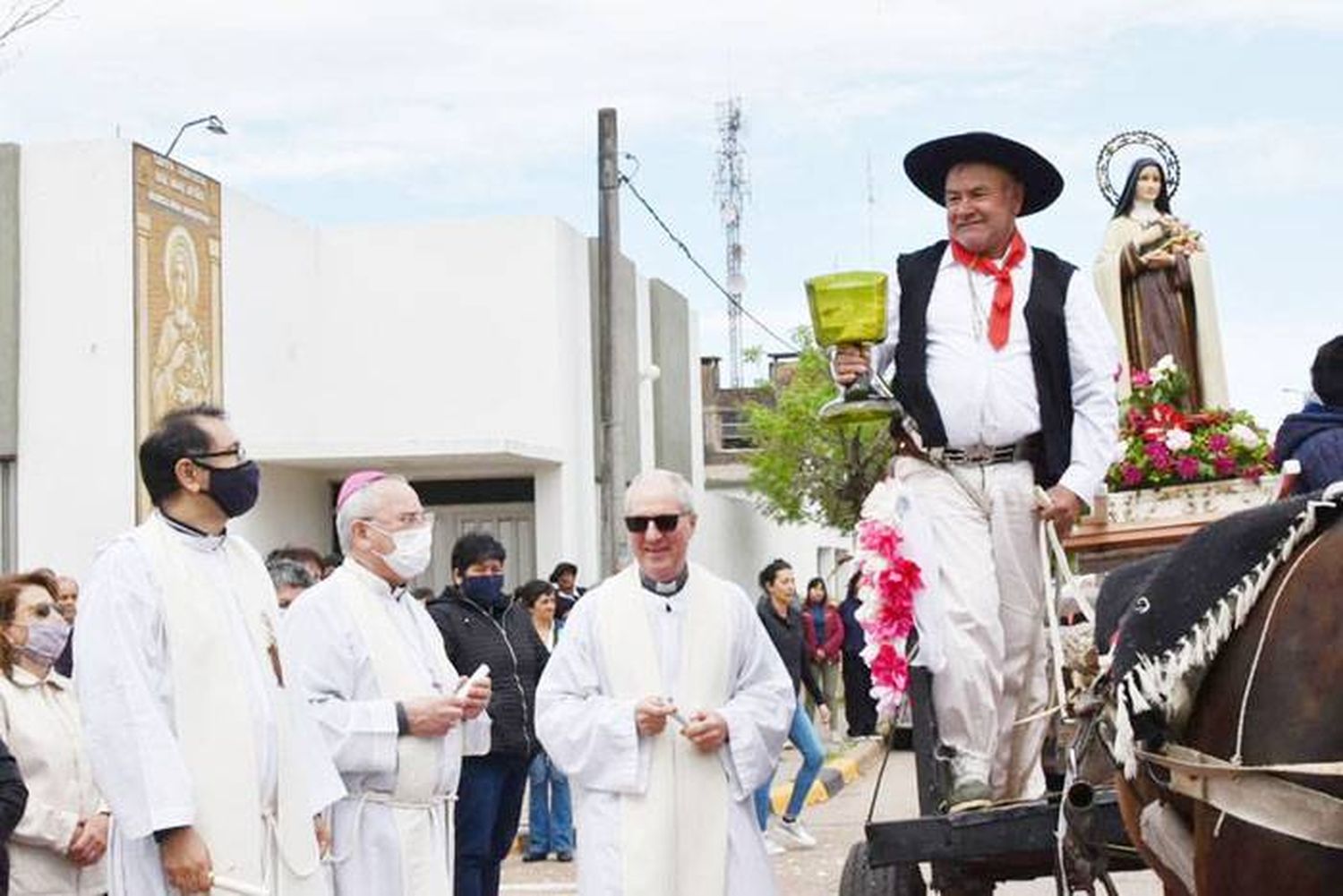 San Salvador celebró  su fiesta patronal