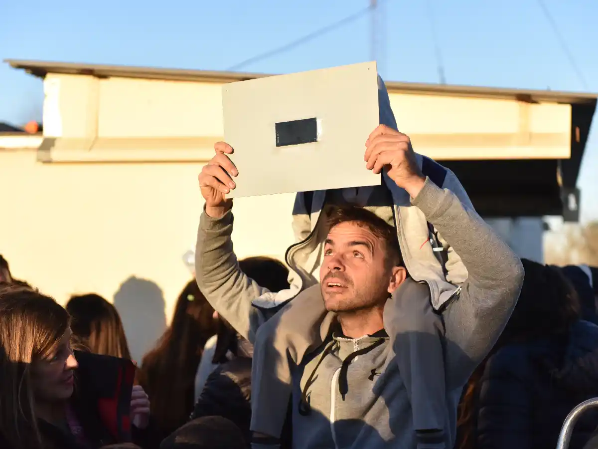   El fenómeno astronómico movilizó a los sanfrancisqueños  