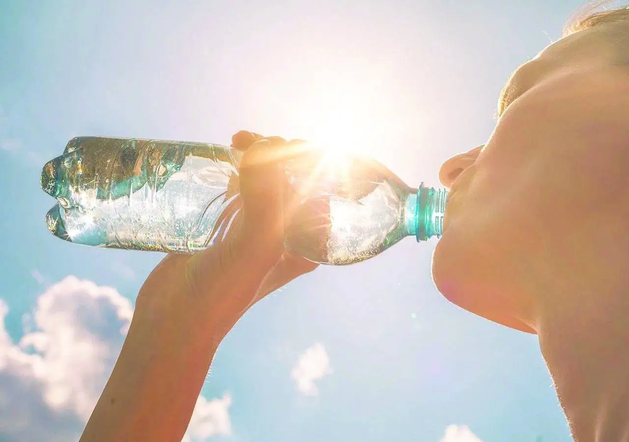 RECOMENDACIONES DE SALUD ANTE LA OLA DE CALOR