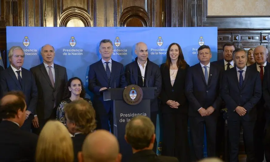 Vidal se mostró con Macri por primera vez tras el acuerdo con el FMI