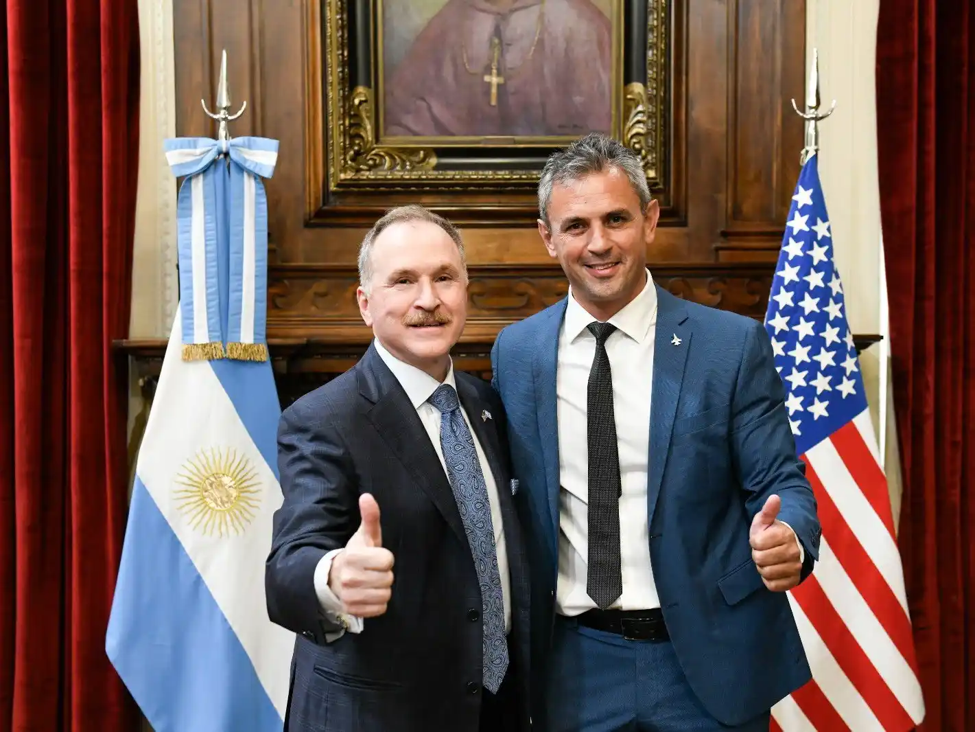 "La unión y el diálogo con aliados estratégicos son clave para consolidar oportunidades para una Argentina abierta, libre y conectada con el mundo”, aseguró el funcionario.