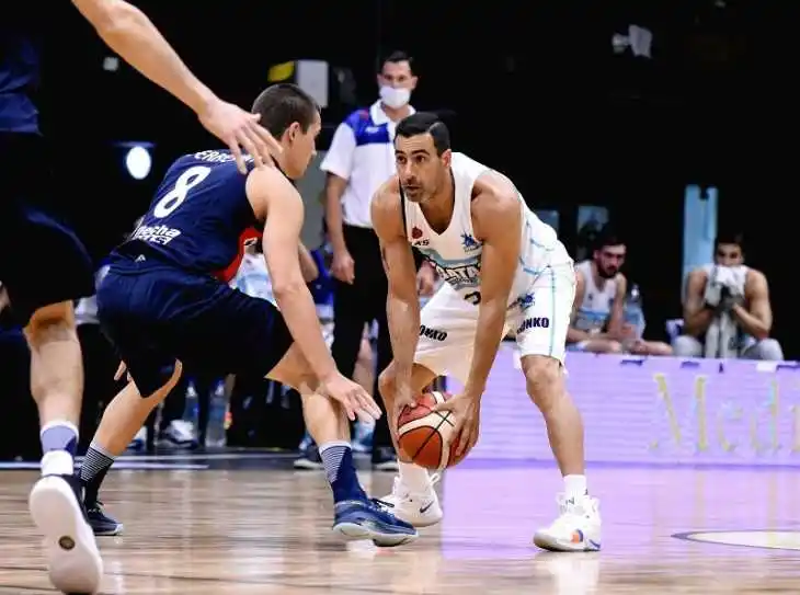 Quinteros: “Se está haciendo un equipo muy competitivo”