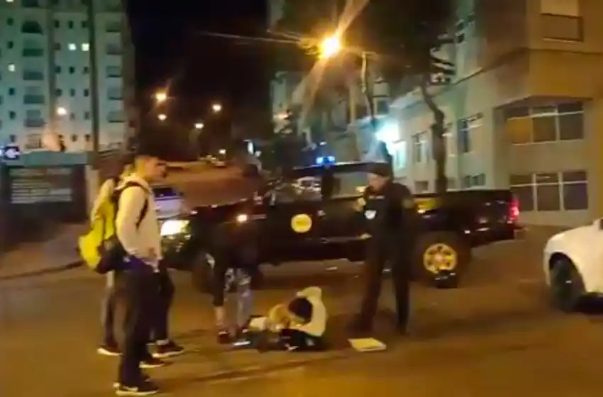 Remisero borracho chocó a motociclista: tampoco tenía seguro ni licencia de conducir